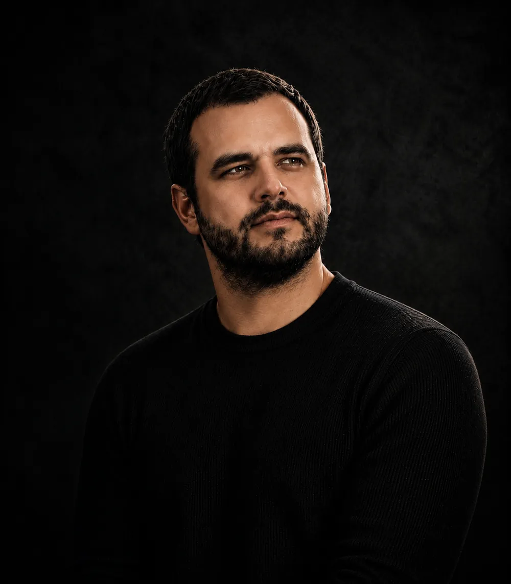 Portrait of Chris Summer